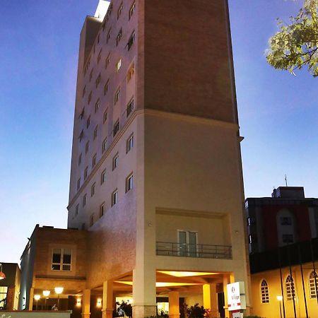Le Village Flats E Hotel Джойнвил Екстериор снимка