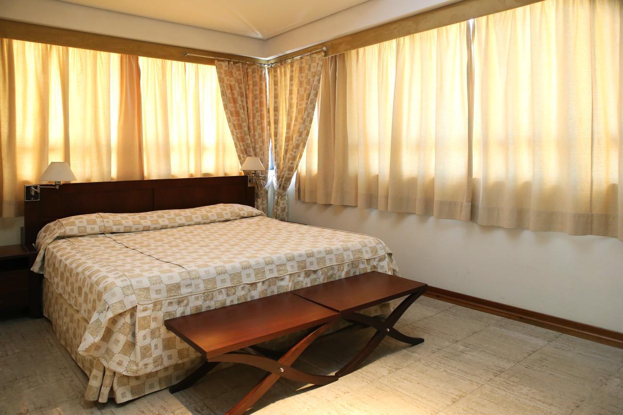 Le Village Flats E Hotel Джойнвил Екстериор снимка