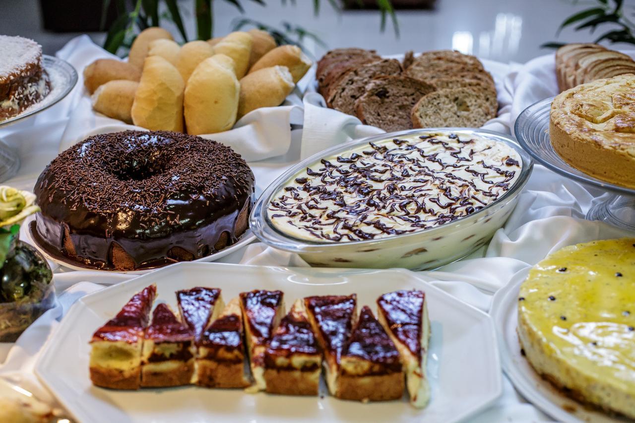Le Village Flats E Hotel Джойнвил Екстериор снимка