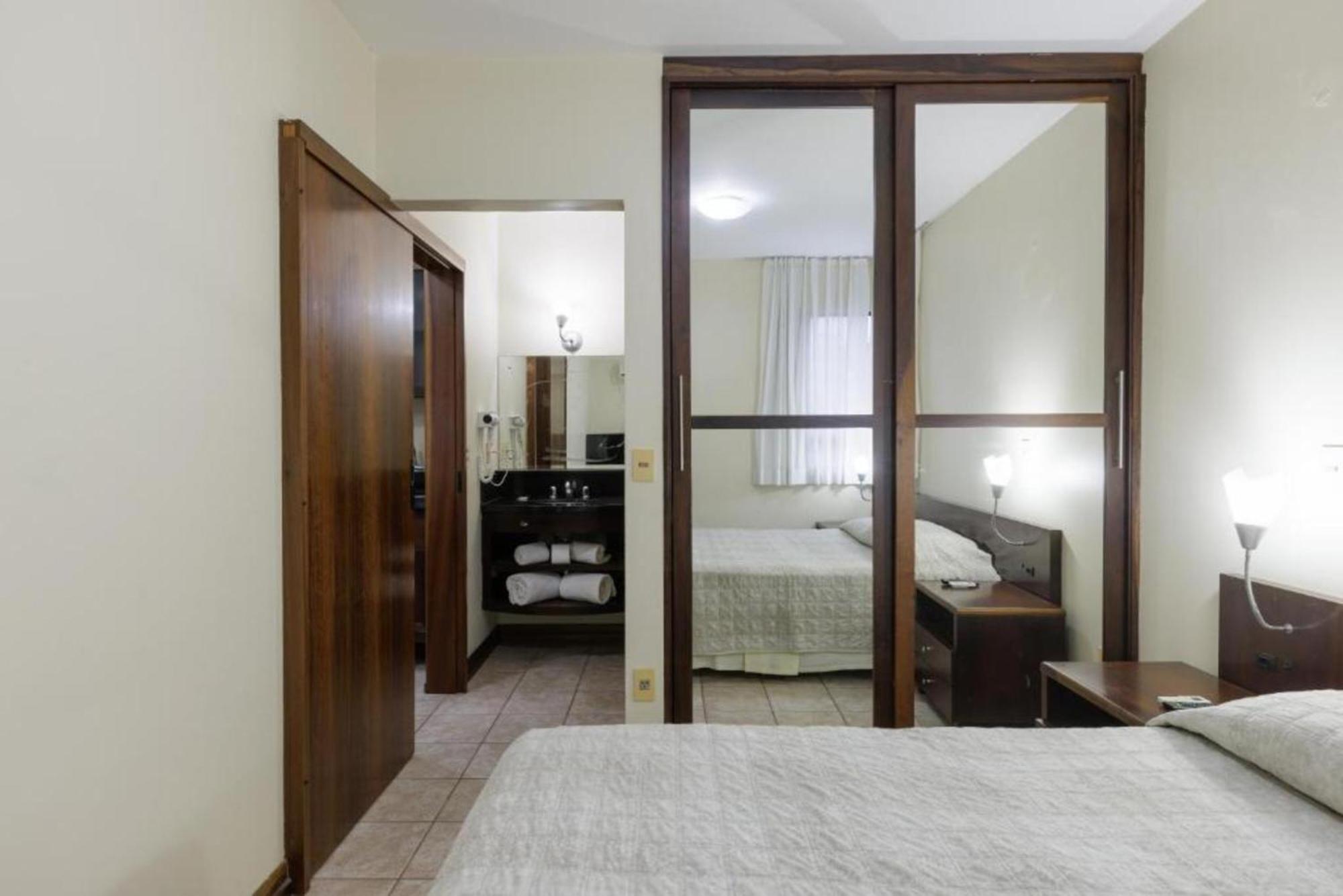 Le Village Flats E Hotel Джойнвил Стая снимка