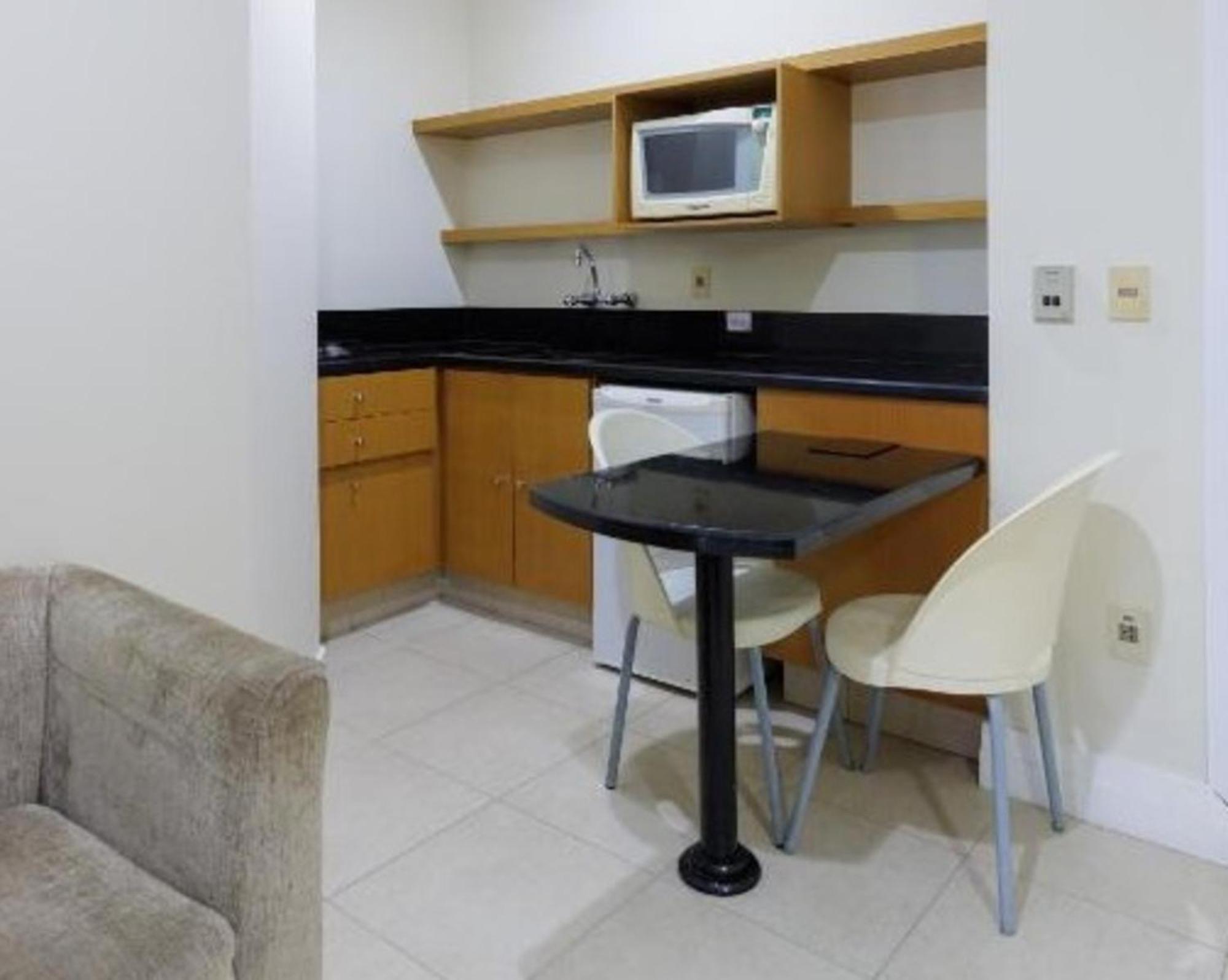 Le Village Flats E Hotel Джойнвил Стая снимка