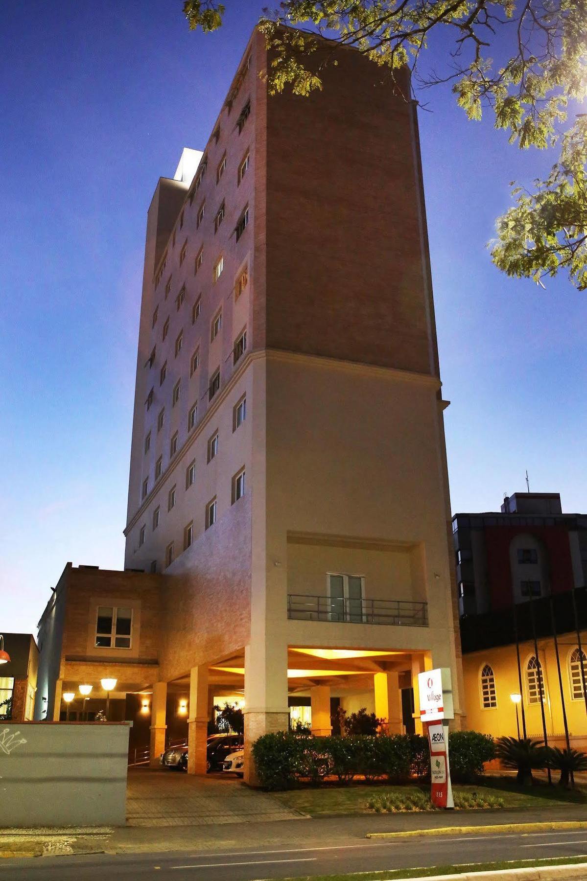 Le Village Flats E Hotel Джойнвил Екстериор снимка